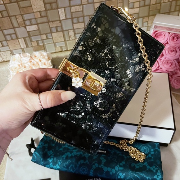 Authentic Dolce & Gabbana STUNNING Lace De Sara Chain Lock Box Bag - Picture 6 of 14